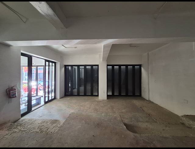 180M² RESTAURANT TO LET IN MELVILLE
